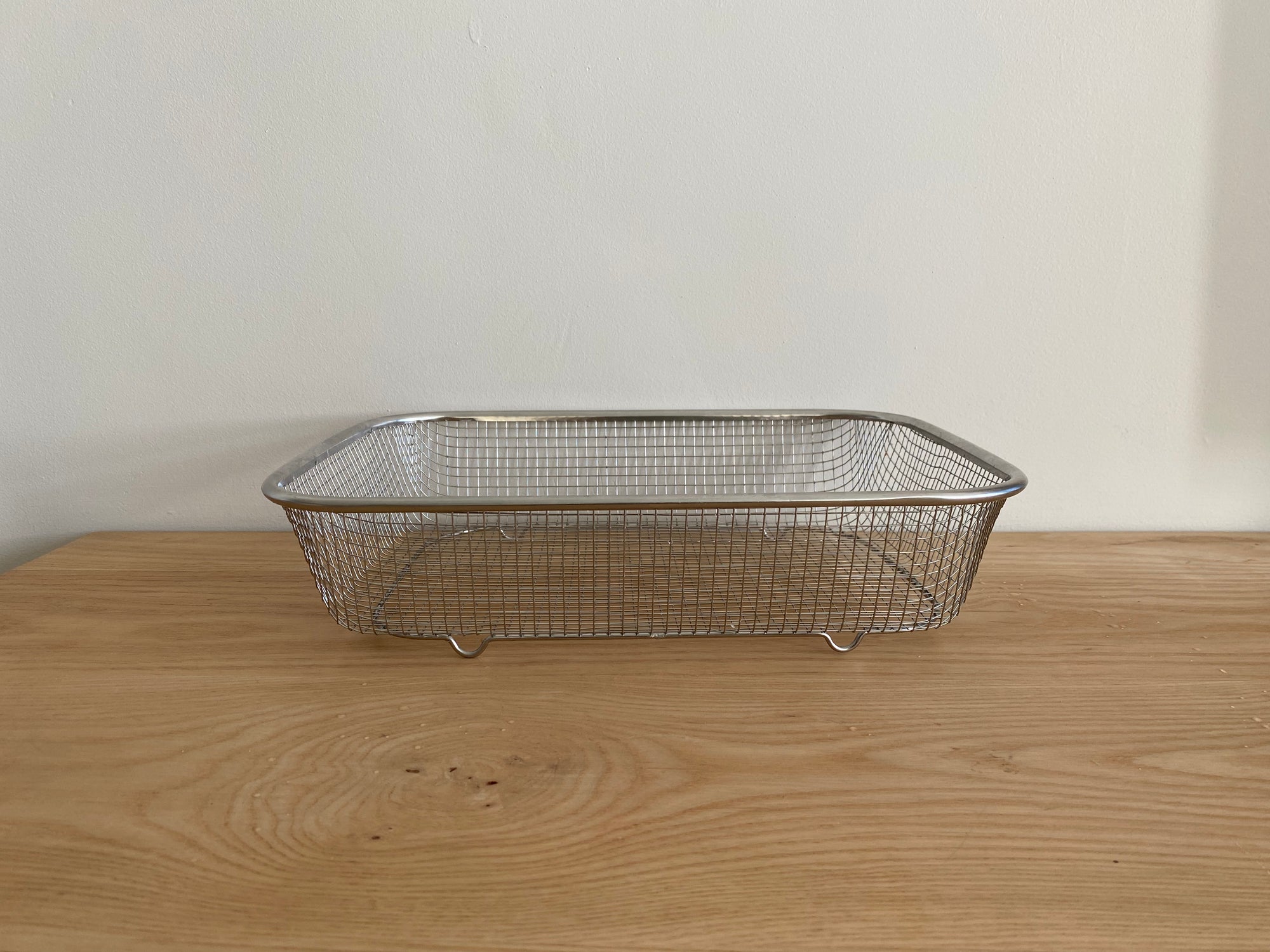 H. Multi-use Kitchen Basket, Stainless Steel (35 x 26 x 8cm)